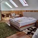 Bed & Breakfast Europa Panzio
