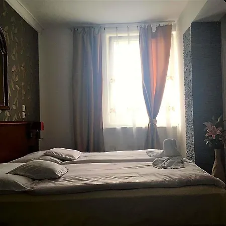 Frühstückspension Europa Panzio 3*