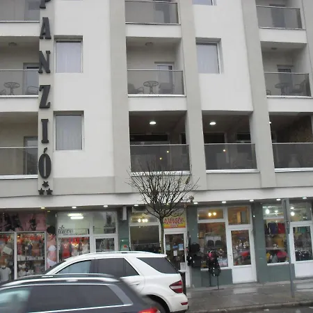 Bed & Breakfast Europa Panzio 3*