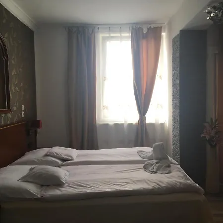 Europa Panzio 3* Матесалька